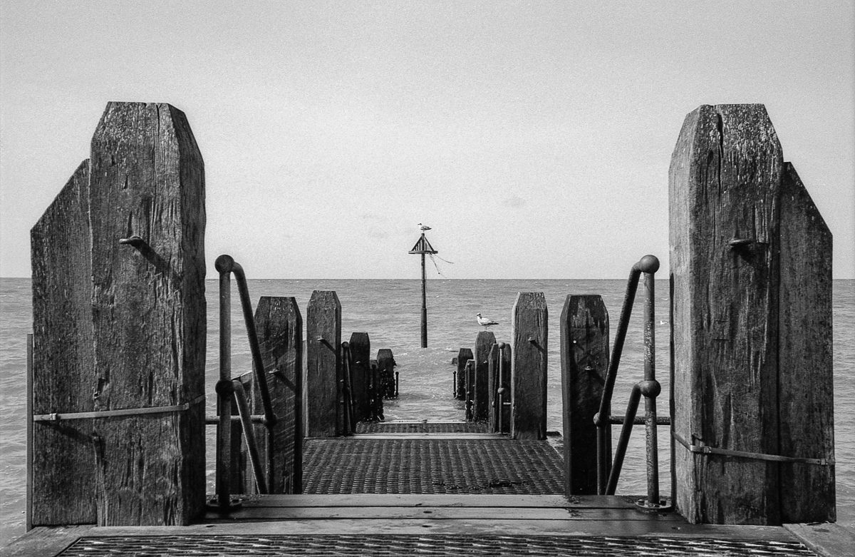 @timdobbsphoto"Gulls" .. Nikon F100, 50mm f1.4 on ilford FP4@200 developed in ilfotecHC for #nautical #ilfordphoto #fridayfavourites #believeinfilm